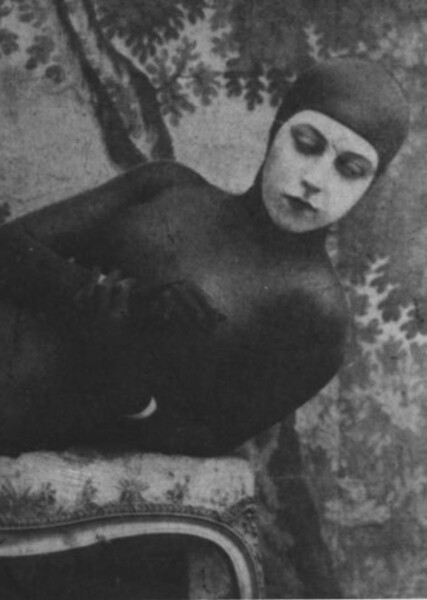 Irma Vep (Les Vampires) photo