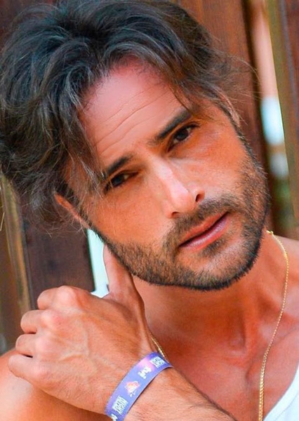 Isaac Alfaiate photo