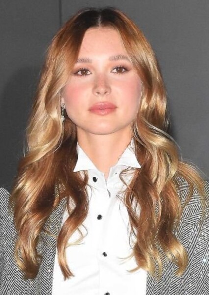 Isabel May photo