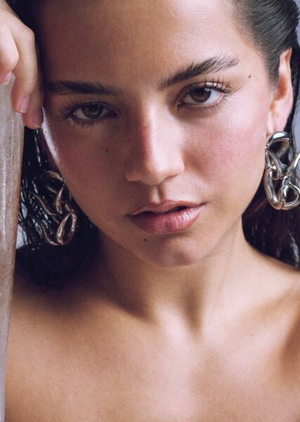 Isabela Merced photo
