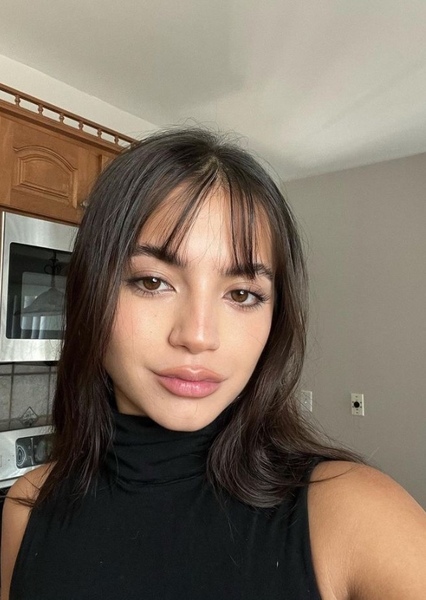 Isabela Merced photo