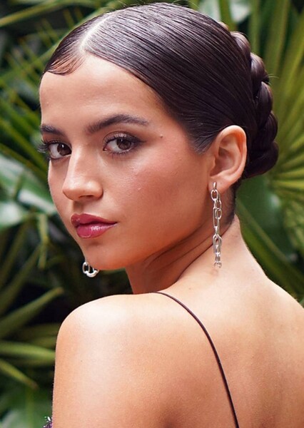 Isabela Merced