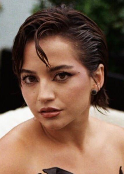 Isabela Merced photo