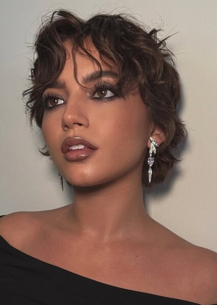 Isabela Merced photo