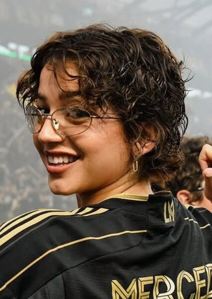 Isabela Merced photo