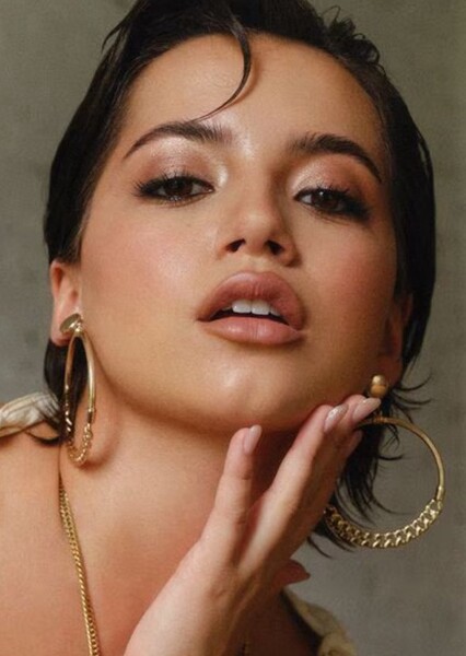 Isabela Merced photo