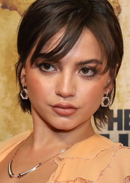 Isabela Merced photo