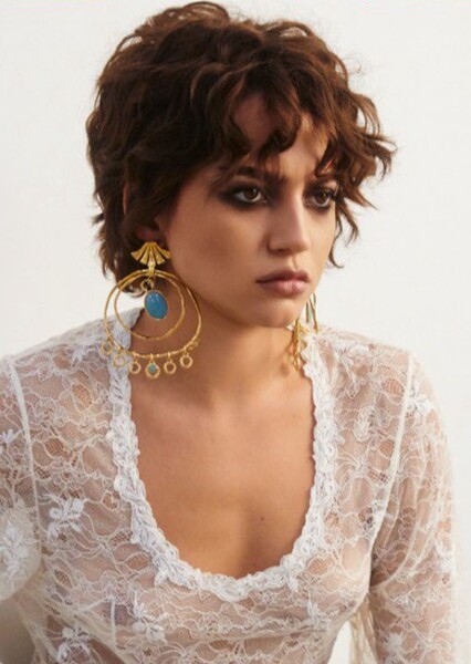 Isabela Merced photo