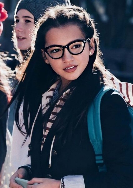 Isabela Merced photo