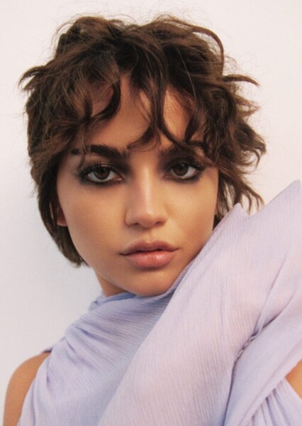 Isabela Merced photo