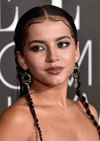 Isabela Merced photo