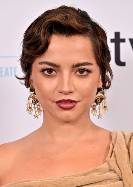 Isabela Merced photo