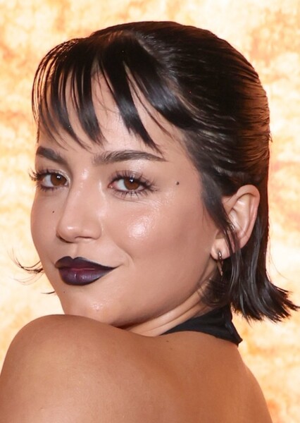 Isabela Merced photo