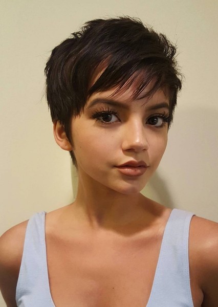 Isabela Merced photo