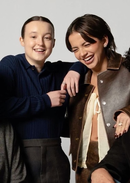 Isabela Merced and Bella Ramsey photo