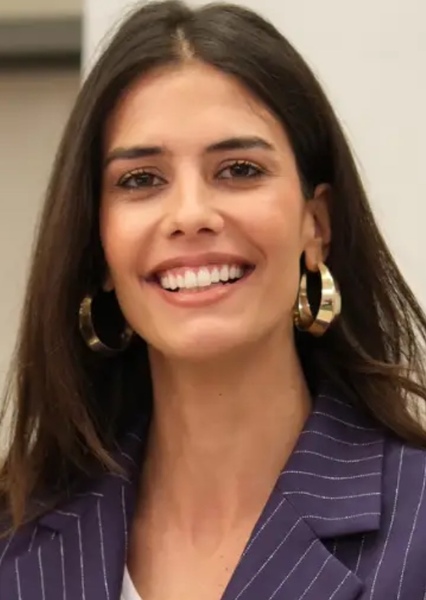 Isabela Valadeiro photo