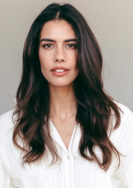 Isabela Valadeiro photo