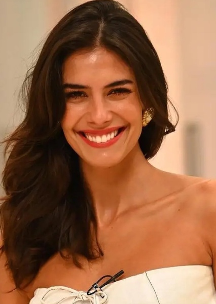Isabela Valadeiro photo