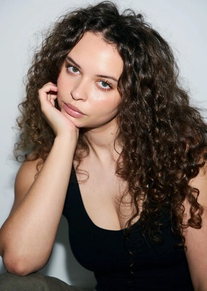 Isabella Briggs photo