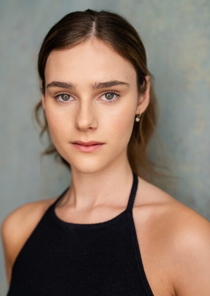 Isabella Dempster photo