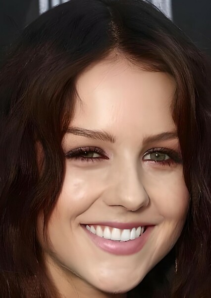 Isabelle Cornish photo