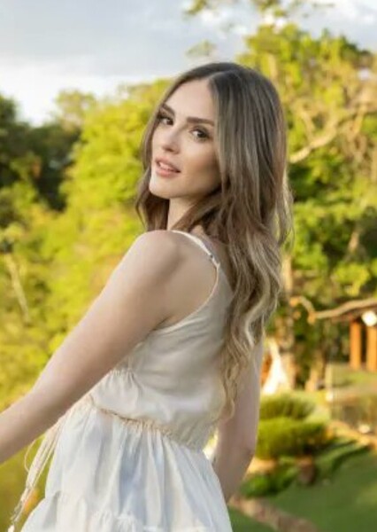 Isabelle Drummond photo