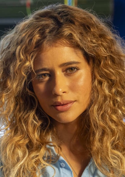 Isadora Cruz
