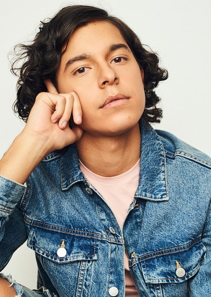 Isaiah Cox photo