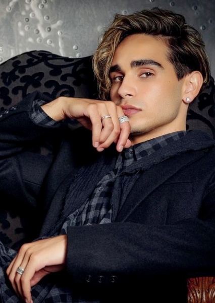 Isaiah Firebrace photo