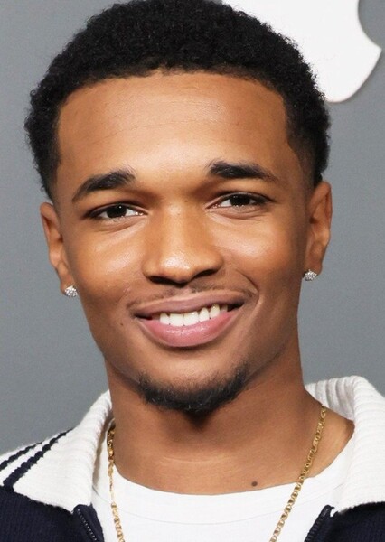 Isaiah Hill photo