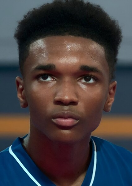 Isaiah Hill photo