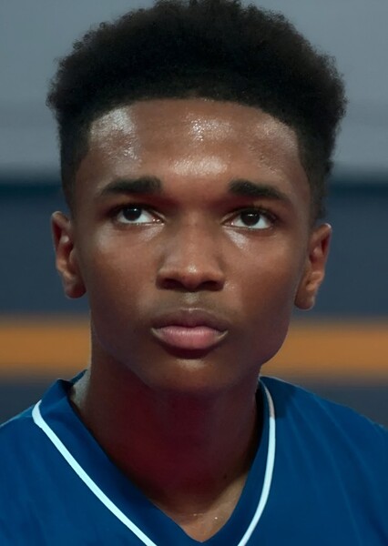 Isaiah Hill photo