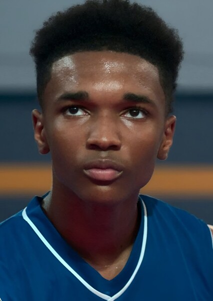 Isaiah Hill photo