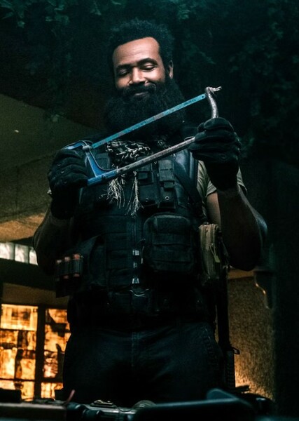 Isaiah Mustafa photo
