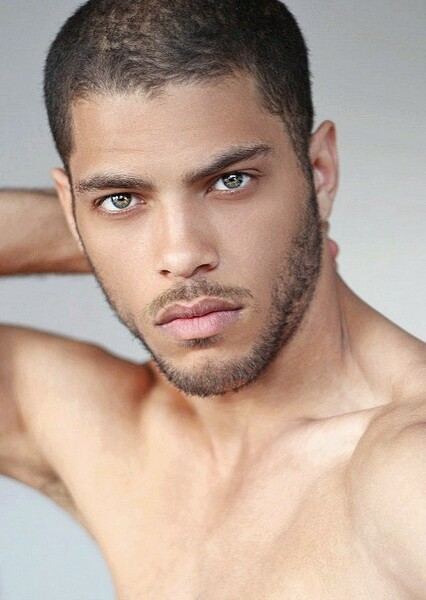 Isha Blaaker photo