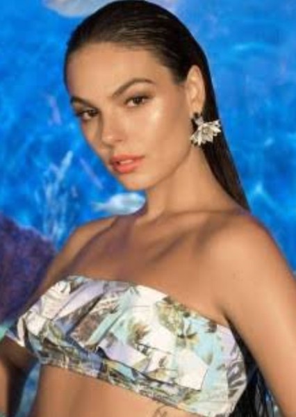 Isis Valverde photo