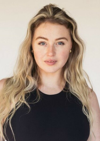 Iskra Lawrence photo