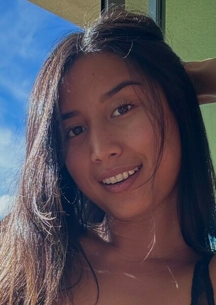 Isla Summer photo