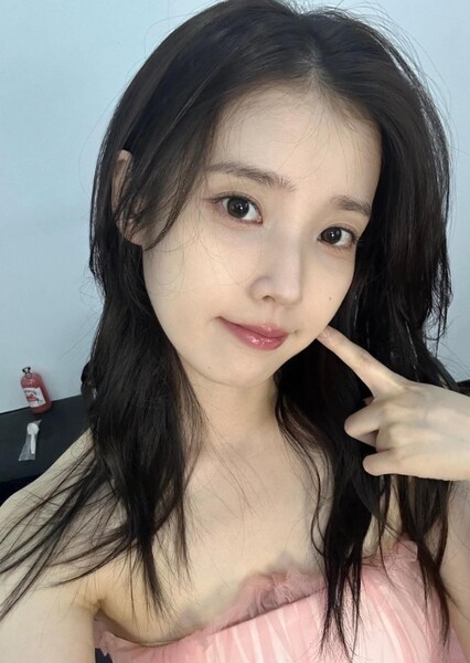 IU photo