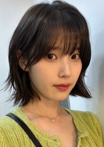 IU photo