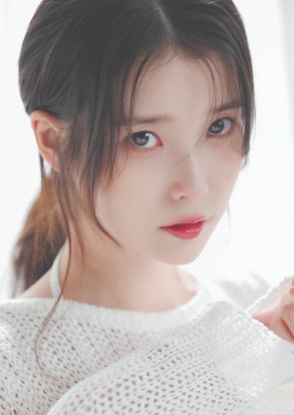 IU photo