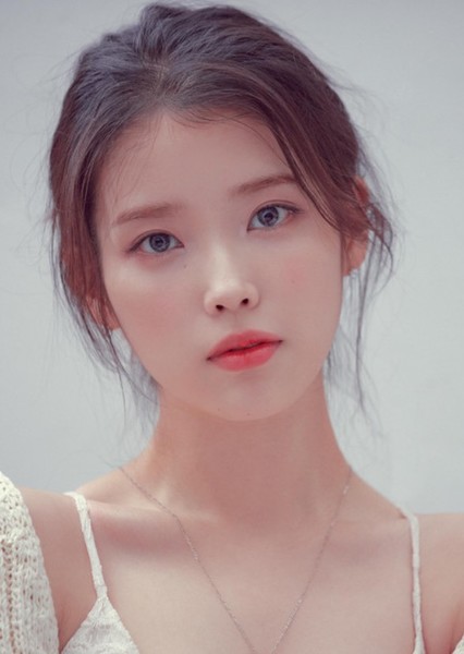 IU photo