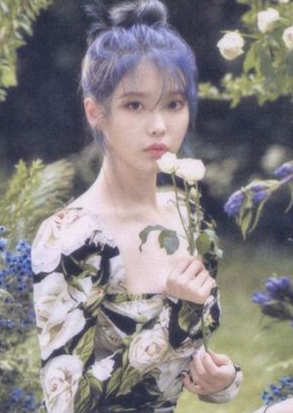IU photo