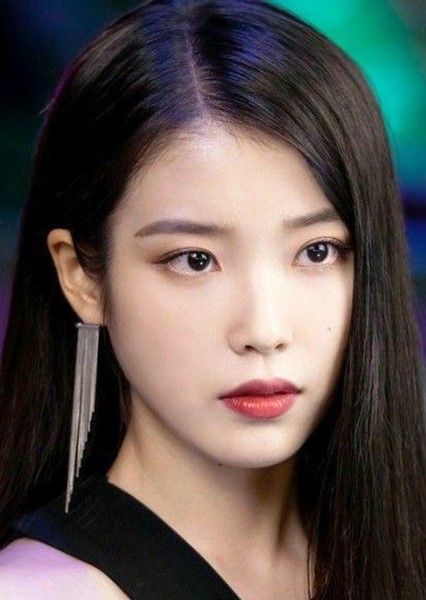 IU photo