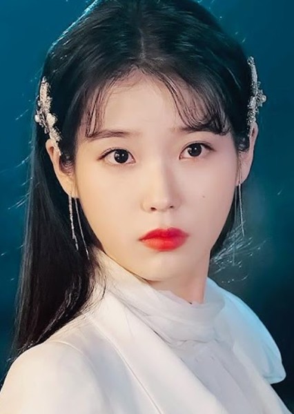 IU photo