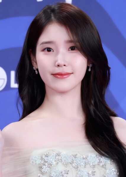IU (Lee Ji-eun) photo