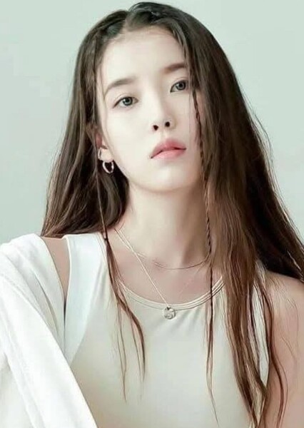 IU (Lee Ji-eun)