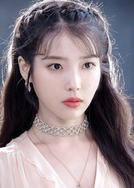 IU (Lee Ji-eun) photo