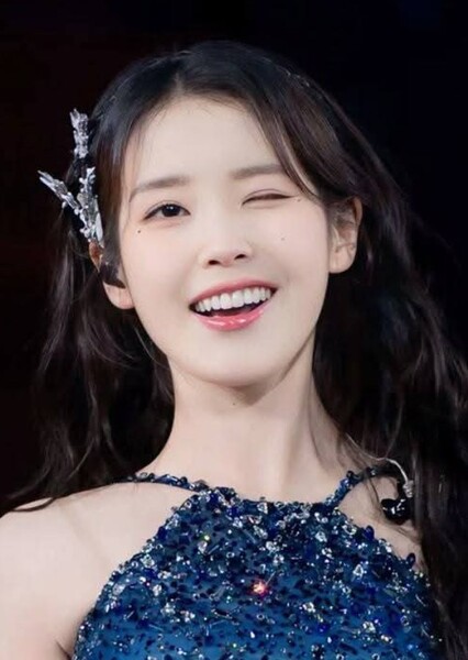 IU (Lee Ji-eun) photo