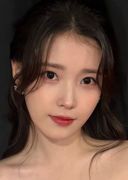 IU (Lee Ji-eun) photo